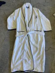 MSRP $220 Weezie Towel Spa Bath Robe Women’s Size Medium NWT