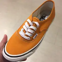 在飛比找Yahoo!奇摩拍賣優惠-【正品】Vans era 新款 木瓜橘 軟鞋墊 超好搭橘色