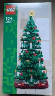 LEGO Icons Christmas Tree 40573 Toy Building Kit 784 pcs
