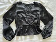Abercrombie & Fitch A&F Satin Wrap Tie Front Blouse Black Peplum New Size Small