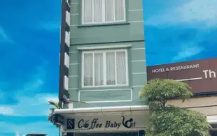 Babycat Hotel & Caf��