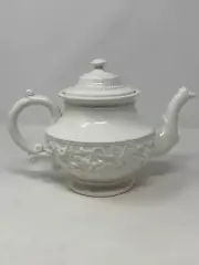 Ivory Porcelain Tea Pot Ornate Grape Leaves peppertree tabletops NEW VHTF