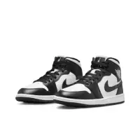 在飛比找momo購物網優惠-【NIKE 耐吉】Air Jordan 1 Mid Pand