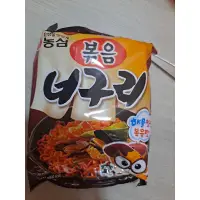 在飛比找蝦皮購物優惠-Nongshim 農心 浣熊香辣海鮮炒烏龍麵 137g