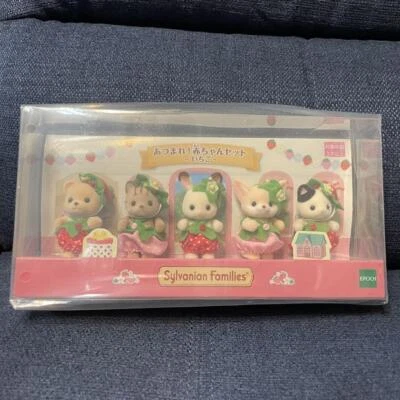 Sylvanian Families Strawberry Baby Set Doll Figure Calico Critters EPOCH japan