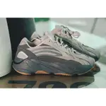 【代購】ADIDAS YEEZY BOOST 700 V2 TEPHRA 岩灰