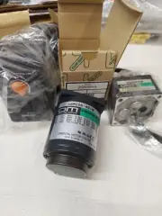 USM206-401W ORIENTAL MOTOR with SPEED CONTROL USP206-1U AND 2GN36KA Gear head
