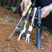 Forked Head Hand Weeder Puller Carbon Steel Wood Handle Garden Remove Shovel