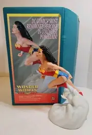 1995 DC Comics Wonder Woman Porcelain Statue #1414/3,000 LOT# 780