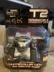 Minimates Terminator Battle Damaged Hunter Killer Tank + Resistance Soldier