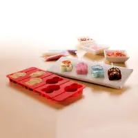 在飛比找momo購物網優惠-【Premier】6格矽膠烤盤+棒棒糖棍12入 愛心(點心烤