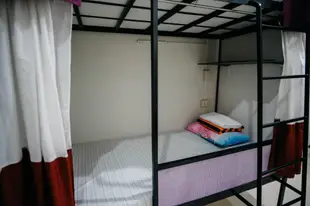麥格塞塞公寓套房 - 35平方公尺/1間專用衛浴Sleepadz Naga Capsule Beds Dormitel