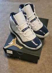 Nike Air Jordan 11 Retro BG White / University Blue 378038-123 Size 6Y
