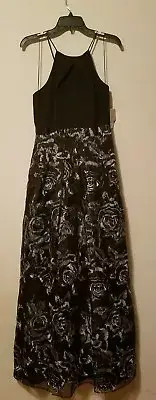 NWT Aidan Mattox Women's Embroidered Floral Gown Black sz 8