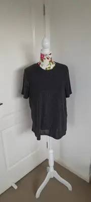 Decjuba LYDIA Sparkle Tee. Size M. BNWT.