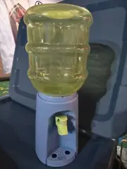 W4- Target Bullseye's Playground 2L Desktop Water Cooler - Green (NEW)