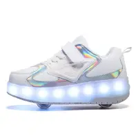在飛比找蝦皮購物優惠-2024 2 輪滑板鞋帶輪子帶 790 個 LED 燈在輪子