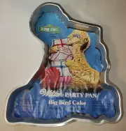 Vintage 1978 Big Bird Metal Cake Pan
