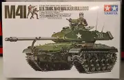 Tamiya Model Kit 1/35 Scale US Tank M41 Walker Bulldog Item No. 35055**1900 NEW