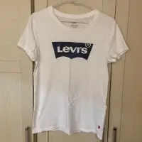 在飛比找蝦皮購物優惠-Levi’s星空白T XS號