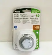 Westek 1-Outlet Indoor Daily Programmable Timer Automatic On/Off Plug Light L20