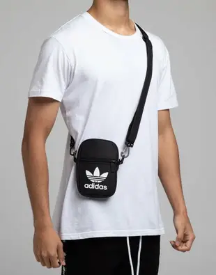 ADIDAS TREFOIL BAG 愛迪達 包包 腰包 側背包 斜背包 隨身包 肩背包 小包 黑白 黑色 EI7411