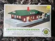 BACHMANN Lighted Passenger Station HO Building Kit MINT -NEW Factory Sealed