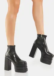 [Lamoda] Static Platform Boots