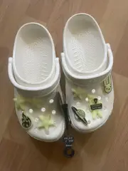 Classic Clog Crocs X Bad Bunny Size 6 Men’s Glow In The Dark