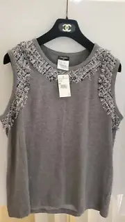 AUTH NWT CHANEL 10P GREY COTTON / LESAGE FRINGE SLEEVELESS LOGO TOP TEE-SHIRT 48