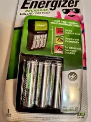 Genuine New Energizer Brand NIMH AA/ AAA Battery Recharger + 4 AA NIMH Batteries