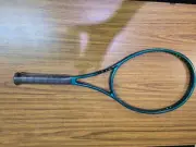 Wilson Blade 98 Pro (4 1/4) 18x20 V9 Tennis Racquet