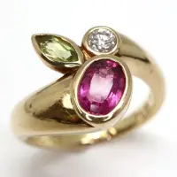 在飛比找Yahoo!奇摩拍賣優惠-POLA  天然 紅寶璧璽  橄欖石 鑽石18K金 戒指
