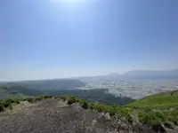 在飛比找雄獅旅遊優惠-緯來前進九州|阿蘇早晨熱氣球‧萌熊電車‧秘境高千穗遊船‧由布