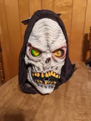 Vintage 90s Deluxe Hologram Skeleton Skull Hooded Halloween Mask Size Adult