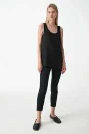 Women size US 6 COS Lyocell Rayon Relaxed Sleeveless Vest Top shirt blouse Top