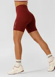 [Lorna Jane] Lotus No Chafe Phone Pocket 12cm Bike Shorts in Red, Size - Large L Merlot