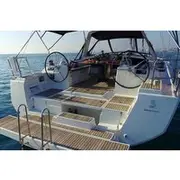 Save 20.00%! Luxury Sailboat Navigation with Appetizer and Water Toys