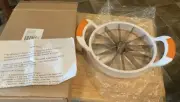 Stainless Steel Melon Cutter Slicer 8” NEW In Box