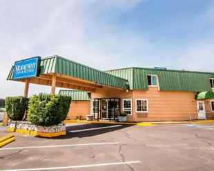 Rodeway Inn & Suites Hwy 217 & 26 W