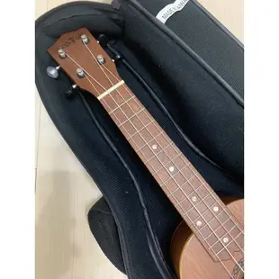烏克麗麗 二手 Ukuman up300同廠同型 約22吋 限桃園面交 意者請私 樂器 ukulele