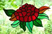 Custom Made ' WARATAH ' Authentic STAINED GLASS SUNCATCHER Australian Wildflower