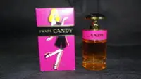 在飛比找Yahoo!奇摩拍賣優惠-PRADA Candy 淘心女郎 女性淡香精 Eau De 