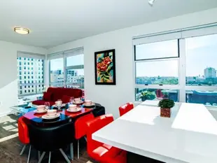 Downtown Amadeus Apartment