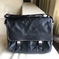 在飛比找蝦皮購物優惠-保證正品 PRADA 黑色 經典尼龍 書包 側背包 郵差包