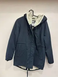 在飛比找Yahoo!奇摩拍賣優惠-GIORDANO 黑色內刷毛長版外套 size S 155/