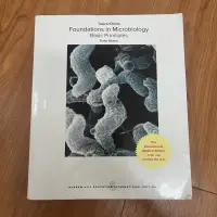 在飛比找蝦皮購物優惠-《二手·現貨》Foundations in Microbio