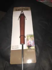lake & trail grill grate scrapper-BRAND NEW-SHIPS SAME BUSINESS DAY