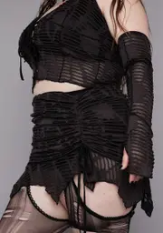 [Widow] Plus Beyond The Woods Mini Skirt