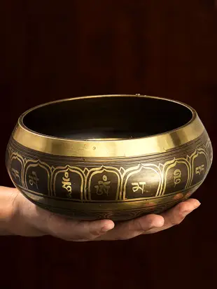 銅製頌缽瑜伽音療缽尼泊爾手工冥想供具銅磬碗靜心碗 (0.5折)